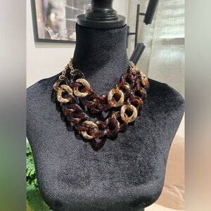 Linea by Louis Dell’Olio Chunky Tortoise Shell and Gold Chain Necklace
